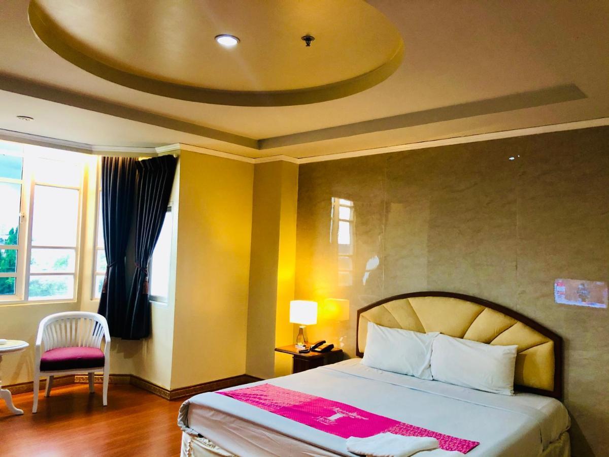 Hermitage Hotel Korat-Sha Nakhonratchasima Dış mekan fotoğraf