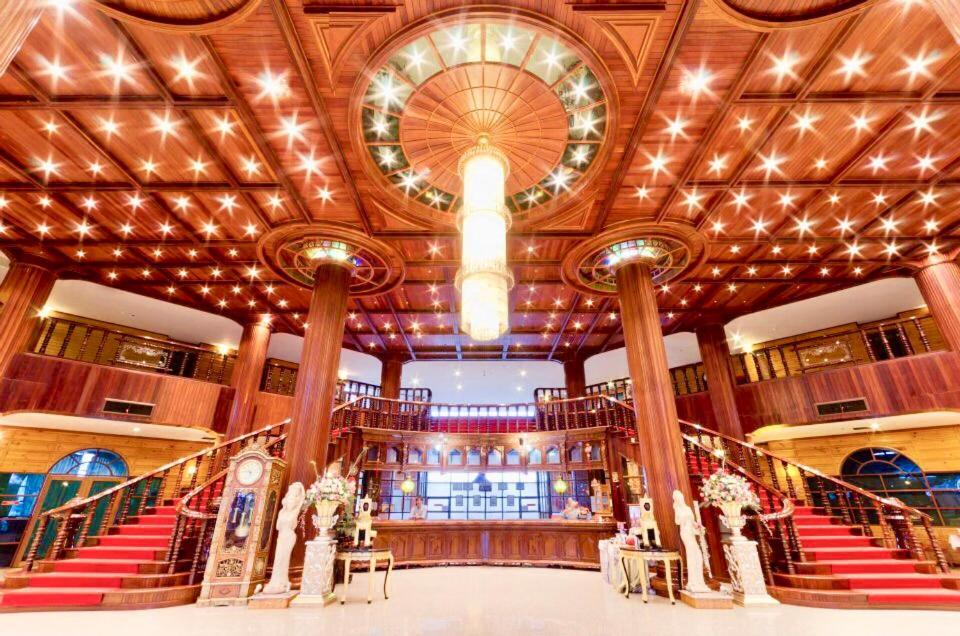 Hermitage Hotel Korat-Sha Nakhonratchasima Dış mekan fotoğraf
