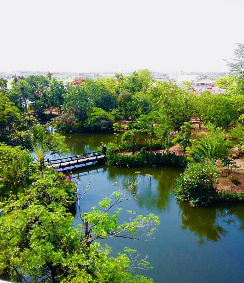 Hermitage Hotel Korat-Sha Nakhonratchasima Dış mekan fotoğraf
